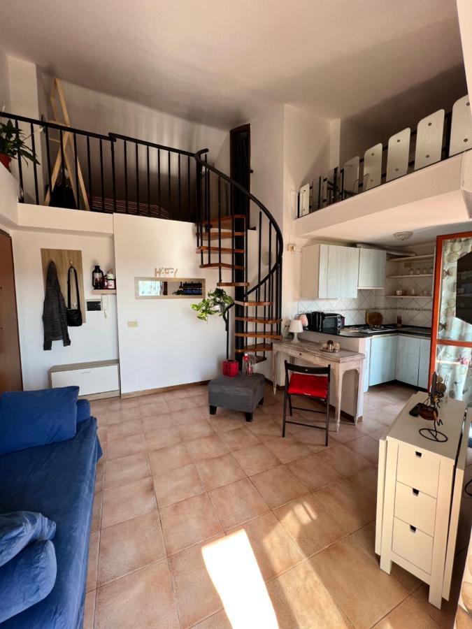 Appartement Mansardina A Pochi Passi Da Roma à Morlupo Extérieur photo
