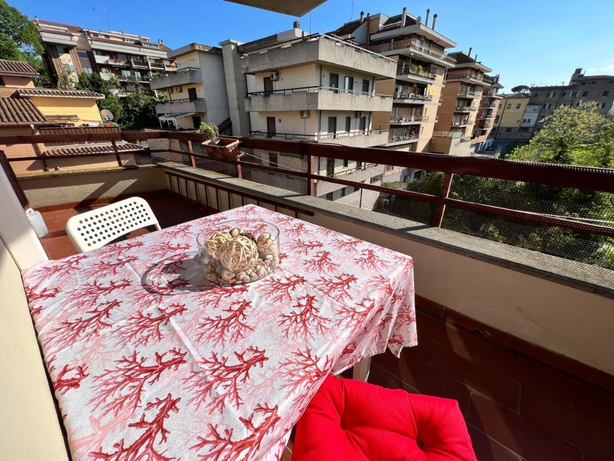 Appartement Mansardina A Pochi Passi Da Roma à Morlupo Extérieur photo
