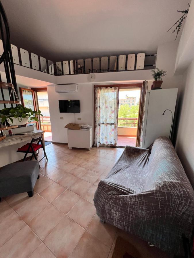 Appartement Mansardina A Pochi Passi Da Roma à Morlupo Extérieur photo