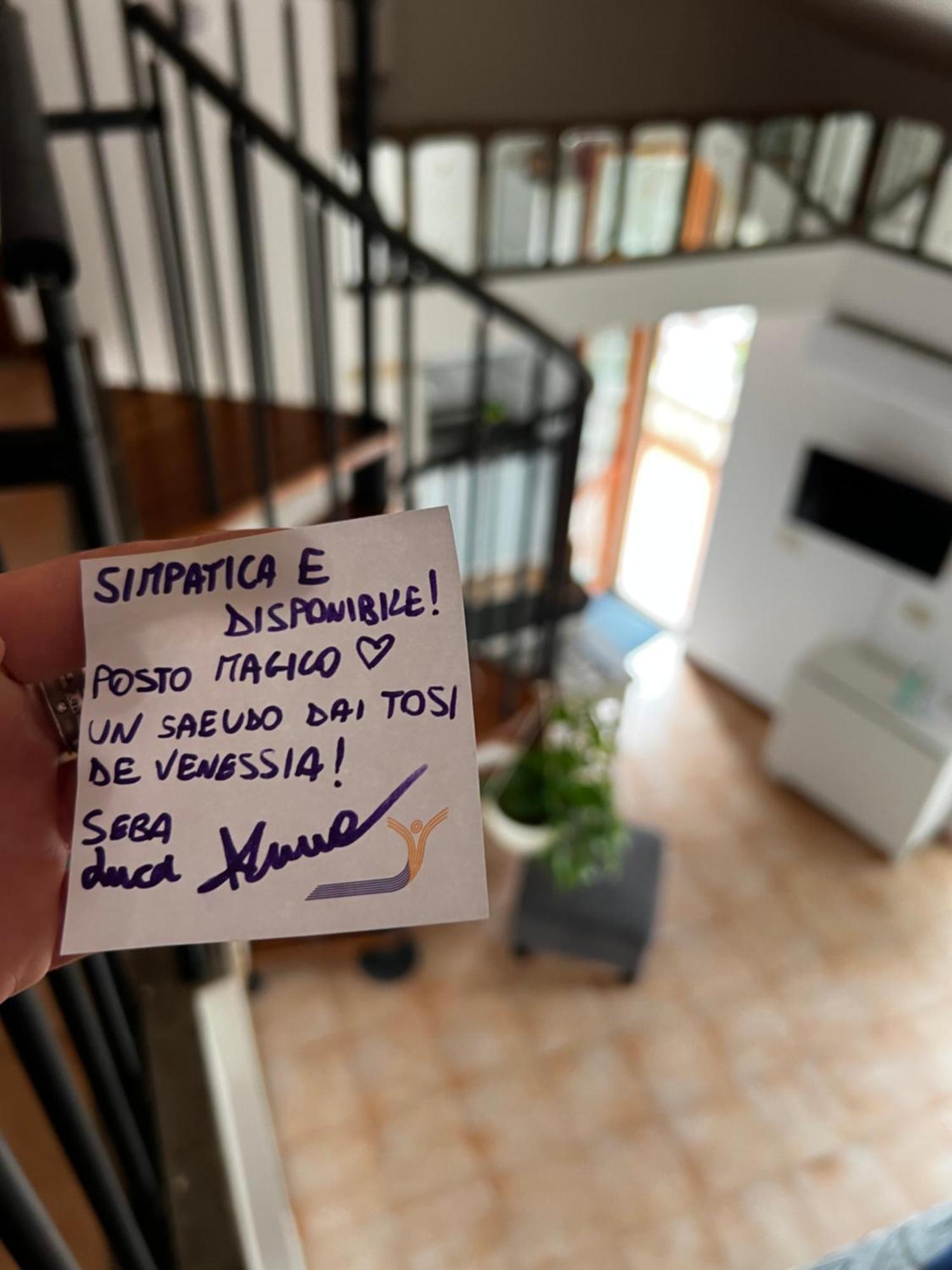 Appartement Mansardina A Pochi Passi Da Roma à Morlupo Extérieur photo
